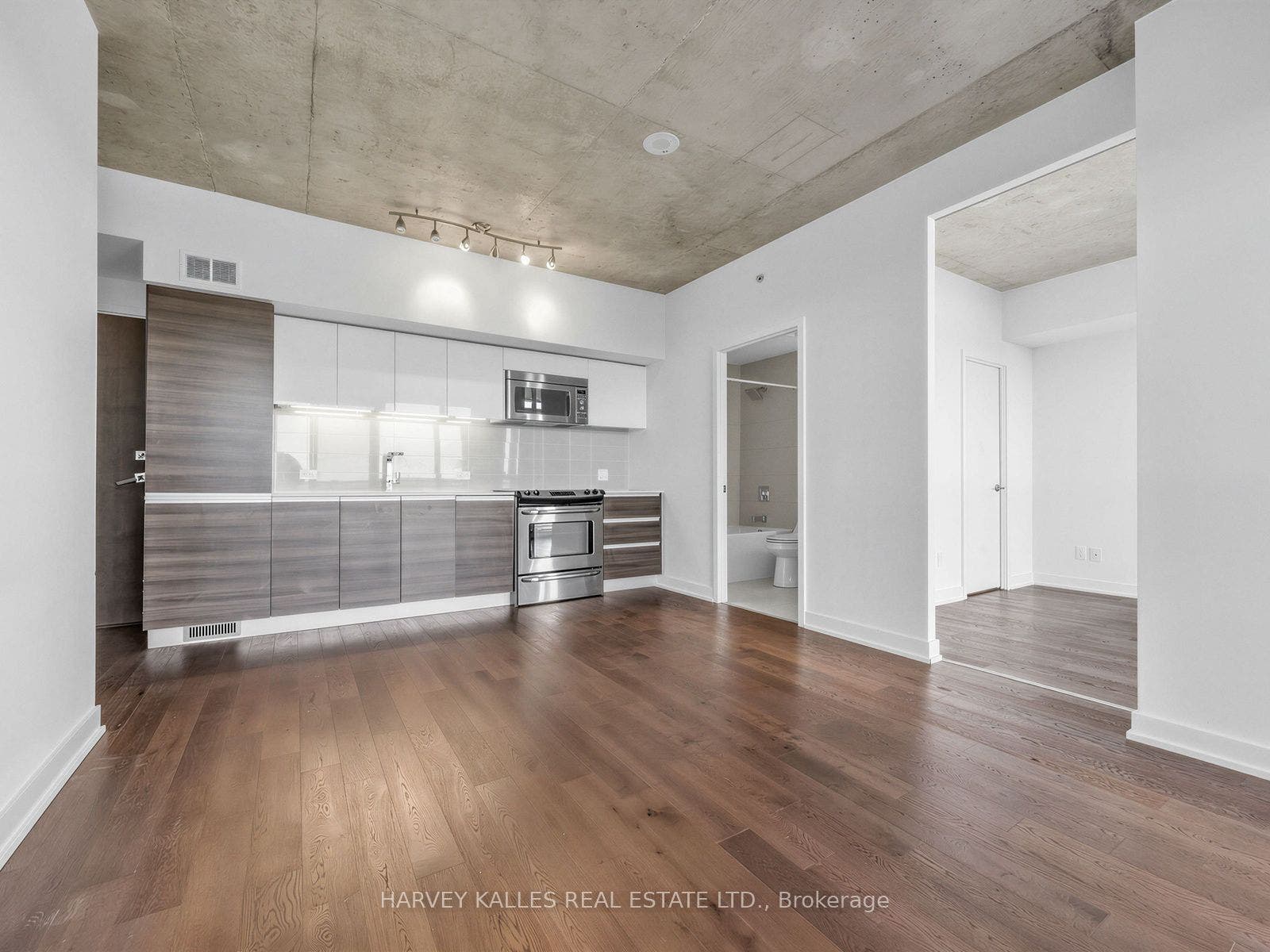 1190 Dundas Street E, #1114, Toronto E01, Toronto E, Toronto ON M4M 1S3 1190 Dundas Street E, #1114, Toronto E01, Toronto E, Toronto ON M4M 1S3