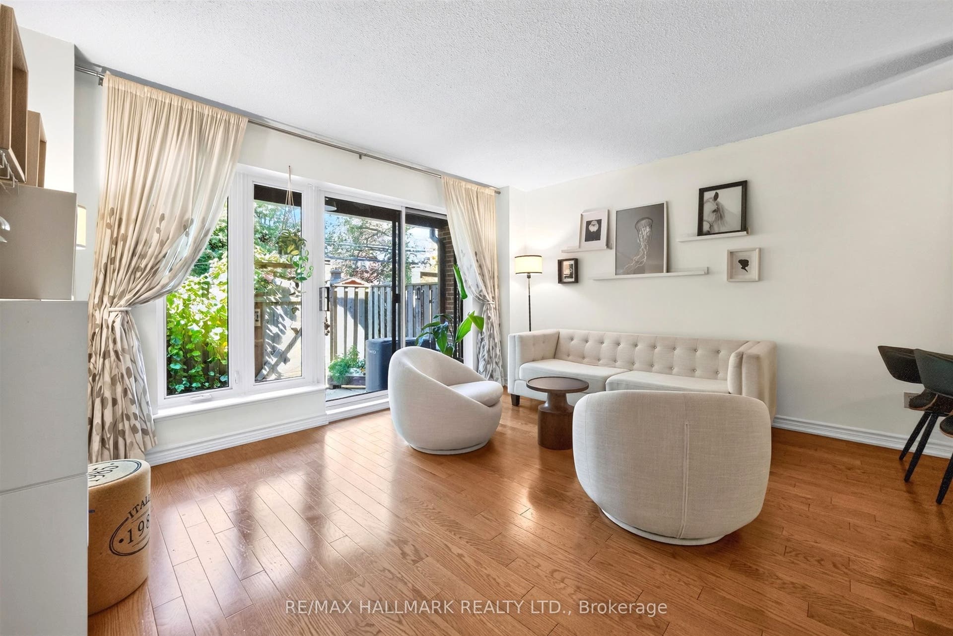 30 Livingston Road, #15, Toronto E, Toronto ON M1E 1K6 30 Livingston Road, #15, Toronto E, Toronto ON M1E 1K6