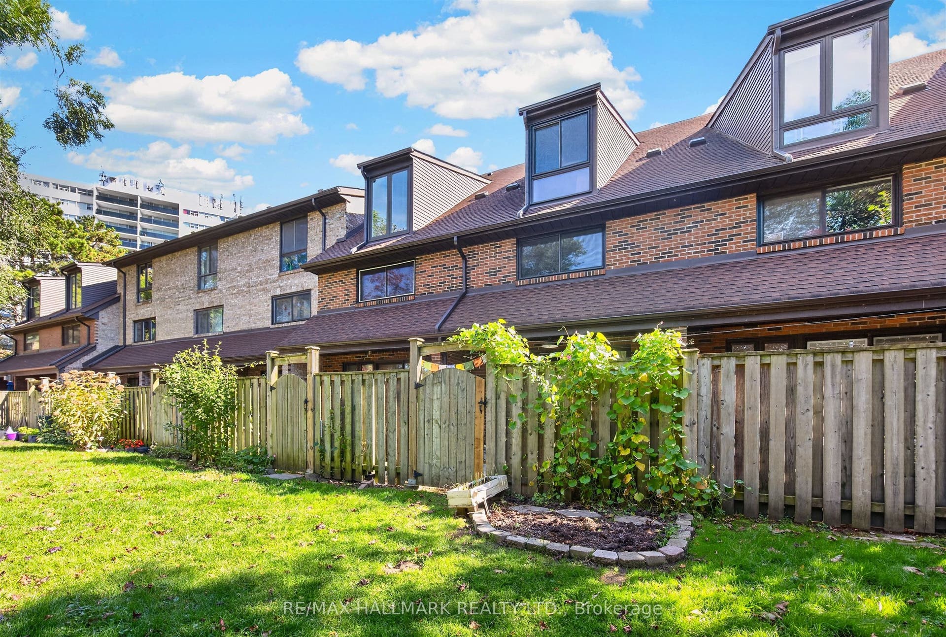 30 Livingston Road, #15, Toronto E, Toronto ON M1E 1K6 30 Livingston Road, #15, Toronto E, Toronto ON M1E 1K6