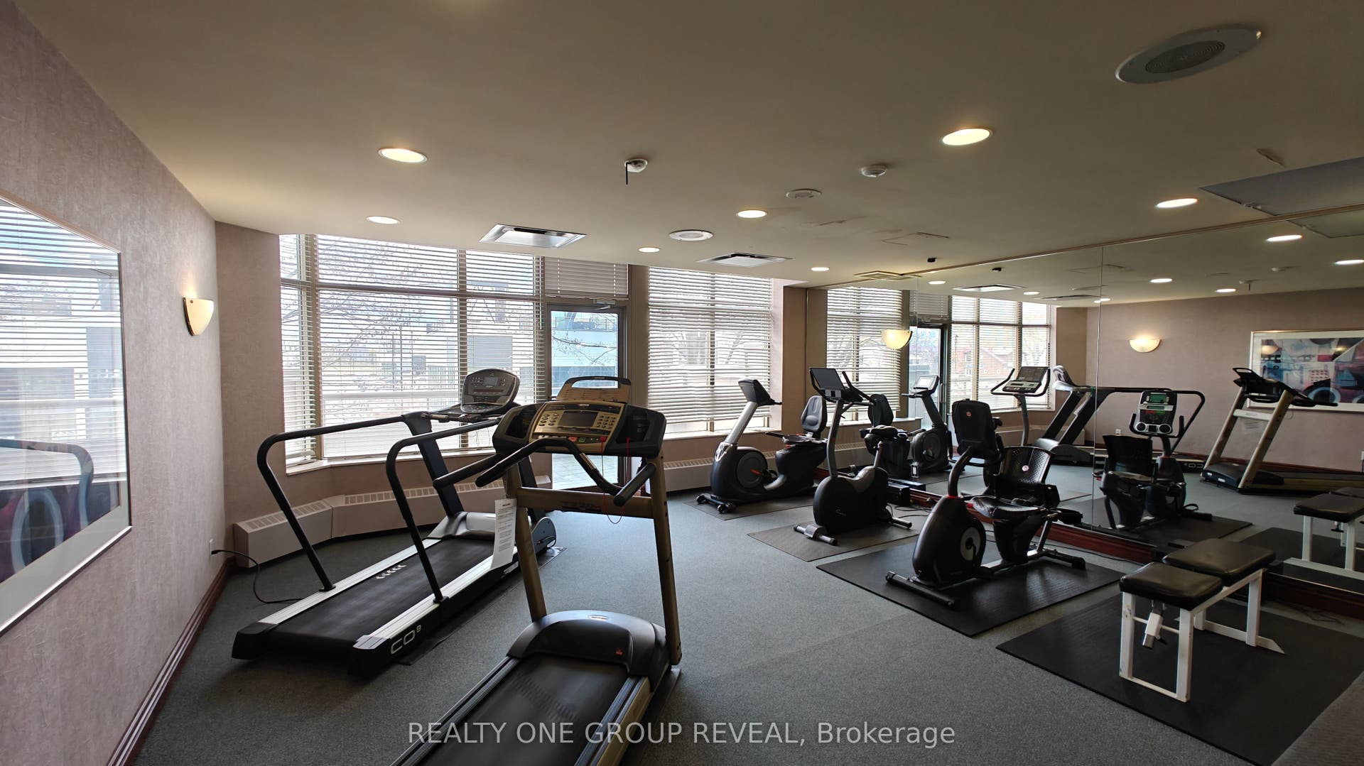 3088 Kennedy Road, #PH10, Toronto E, Toronto ON M1V 5M4 3088 Kennedy Road, #PH10, Toronto E, Toronto ON M1V 5M4
