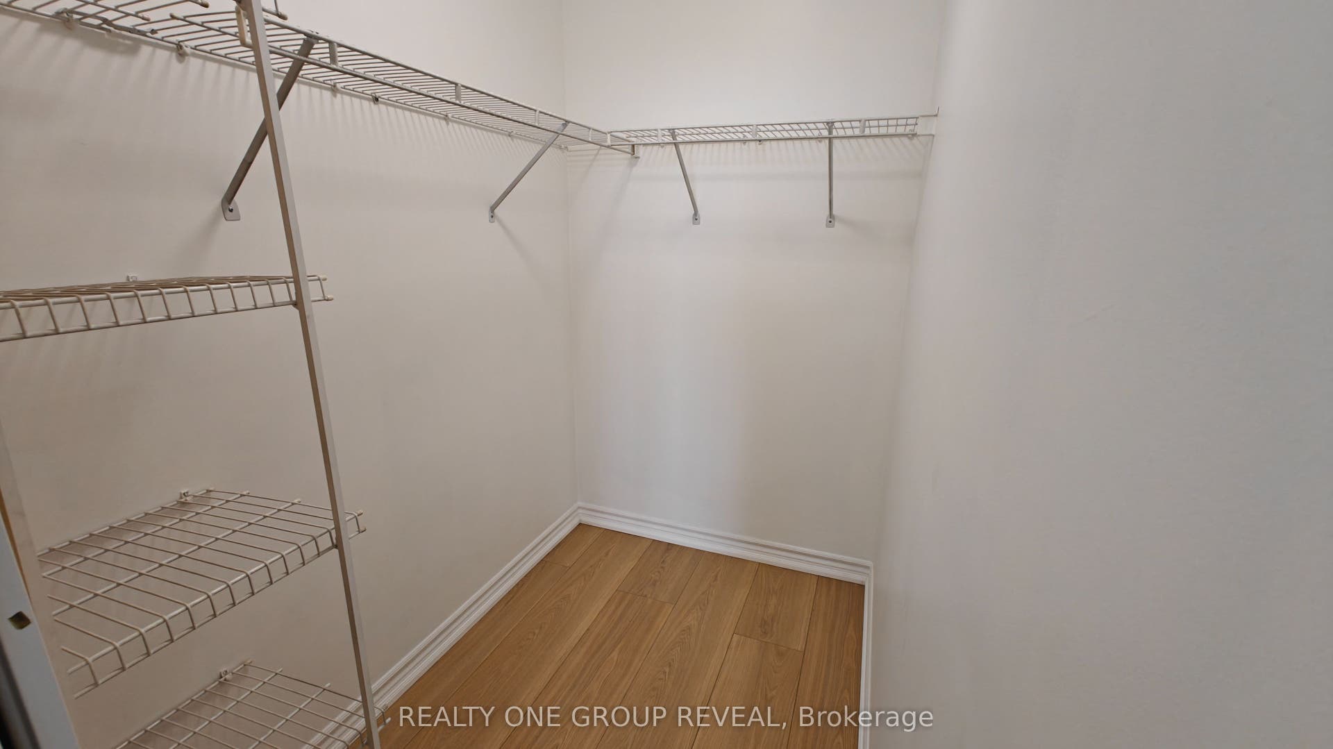 3088 Kennedy Road, #PH10, Toronto E, Toronto ON M1V 5M4 3088 Kennedy Road, #PH10, Toronto E, Toronto ON M1V 5M4