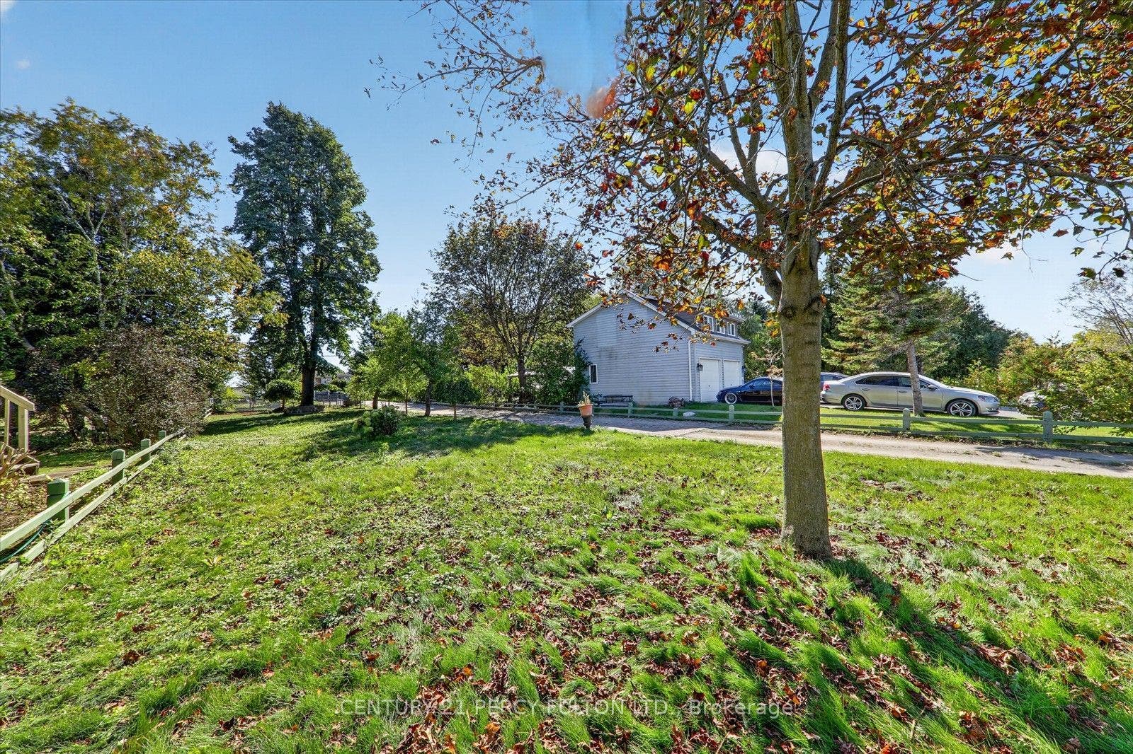 135 Cedar Crest Beach Road, Clarington, Durham ON L1C 3K3