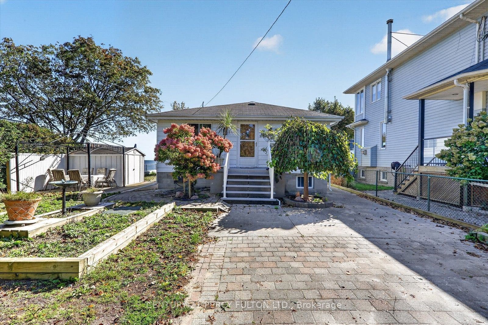 135 Cedar Crest Beach Road, Clarington, Durham ON L1C 3K3