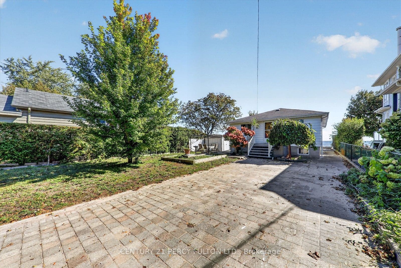 135 Cedar Crest Beach Road, Clarington, Durham ON L1C 3K3