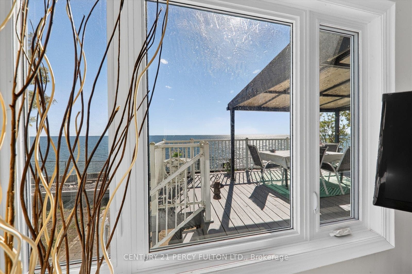 135 Cedar Crest Beach Road, Clarington, Durham ON L1C 3K3