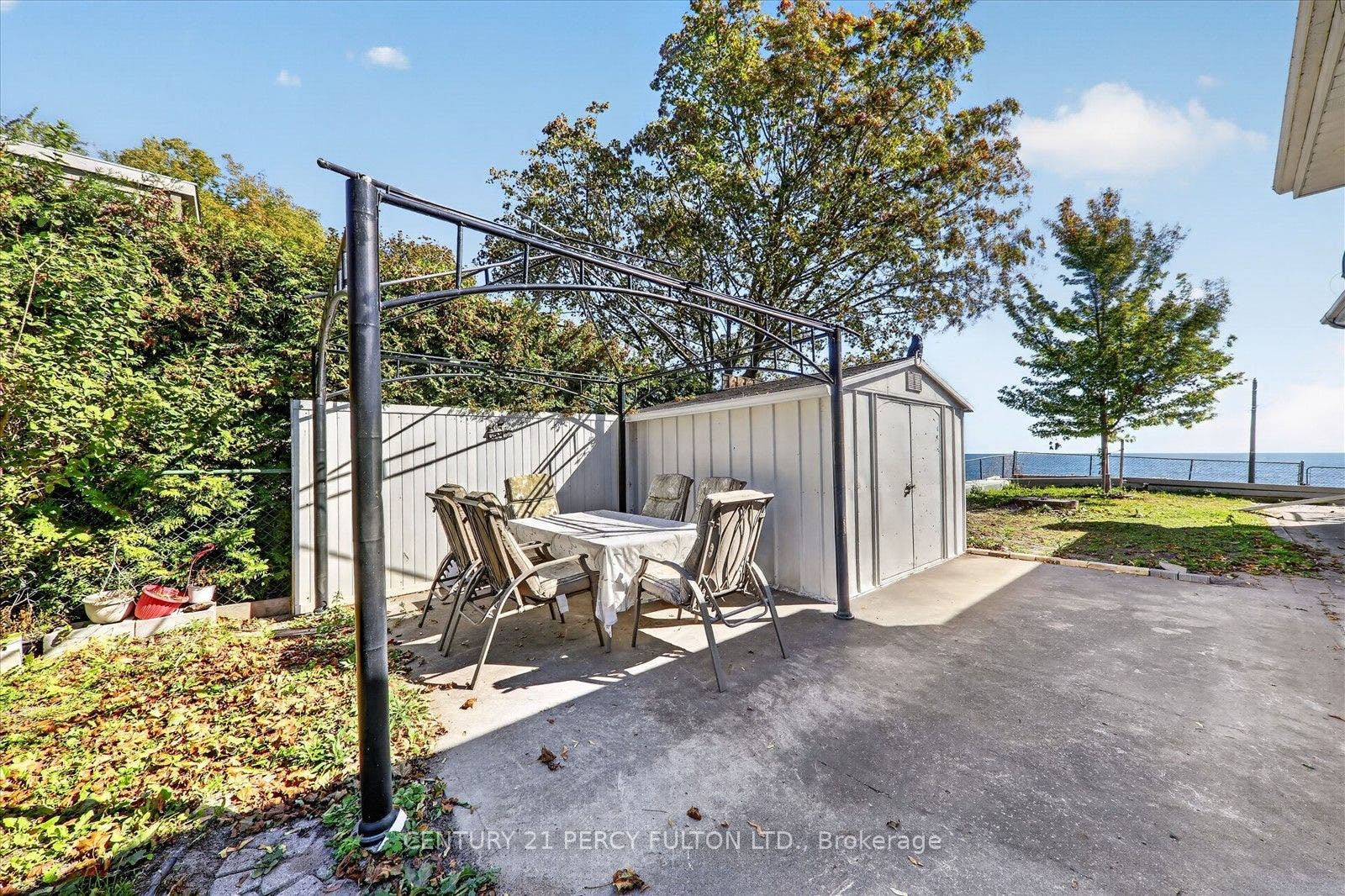 135 Cedar Crest Beach Road, Clarington, Durham ON L1C 3K3