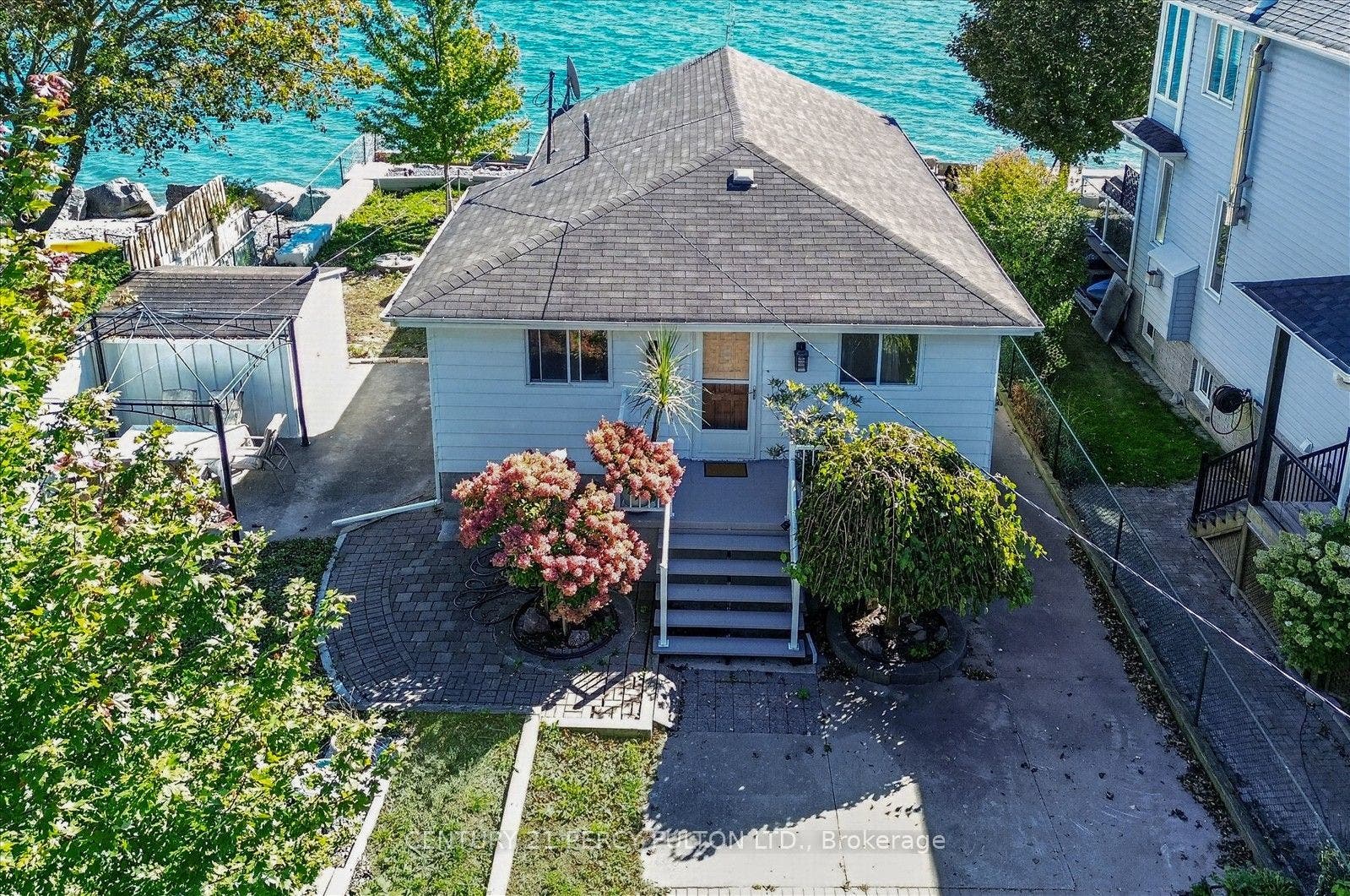 135 Cedar Crest Beach Road, Clarington, Durham ON L1C 3K3