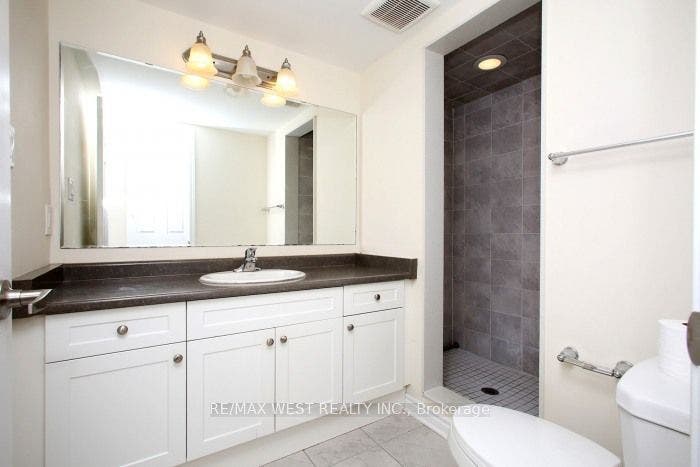 15 Heron Park Place, #12, Toronto E, Toronto ON M1E 0B8