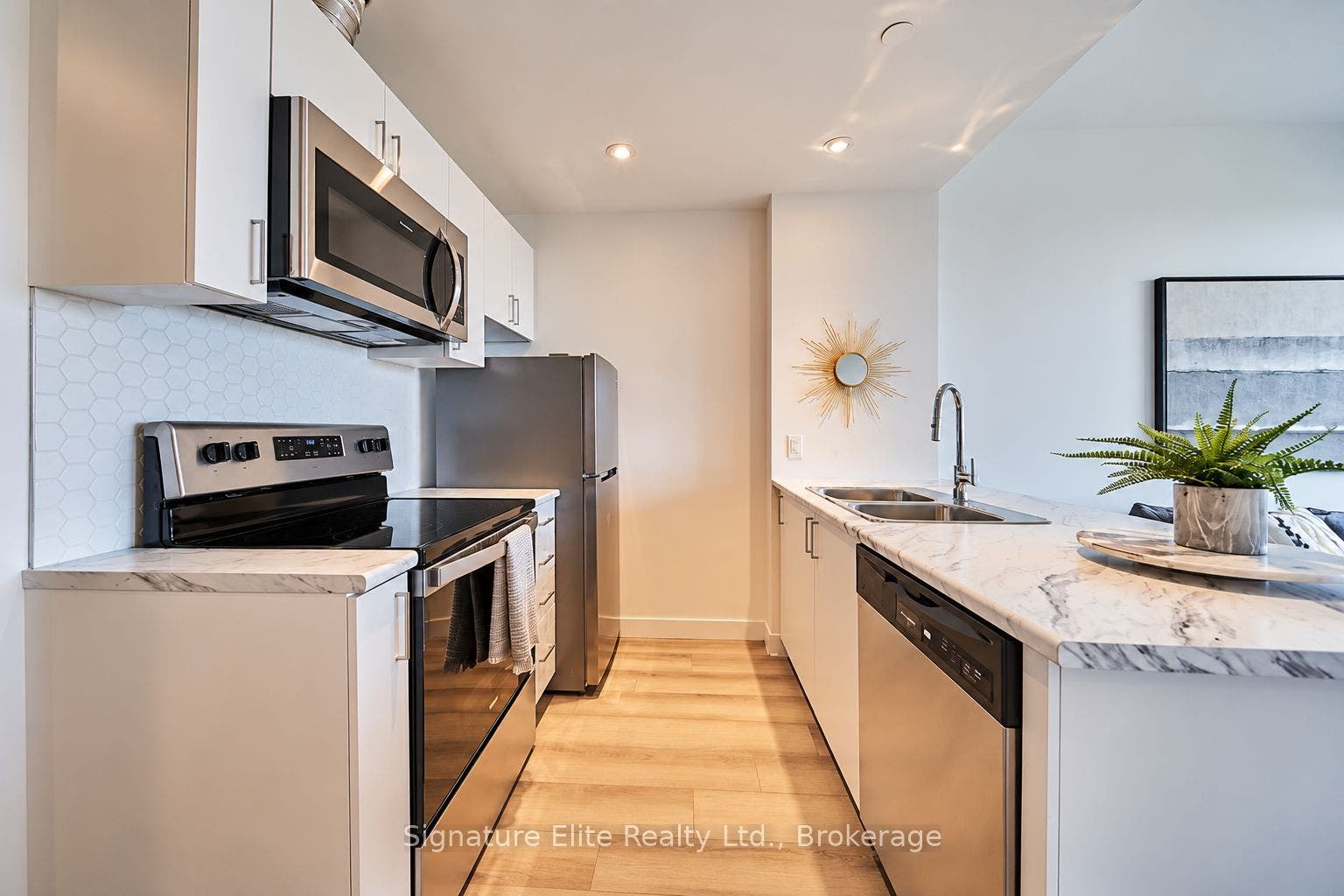2382 Kingston Road, #603, Toronto E, Toronto ON M1N 0C5 2382 Kingston Road, #603, Toronto E, Toronto ON M1N 0C5