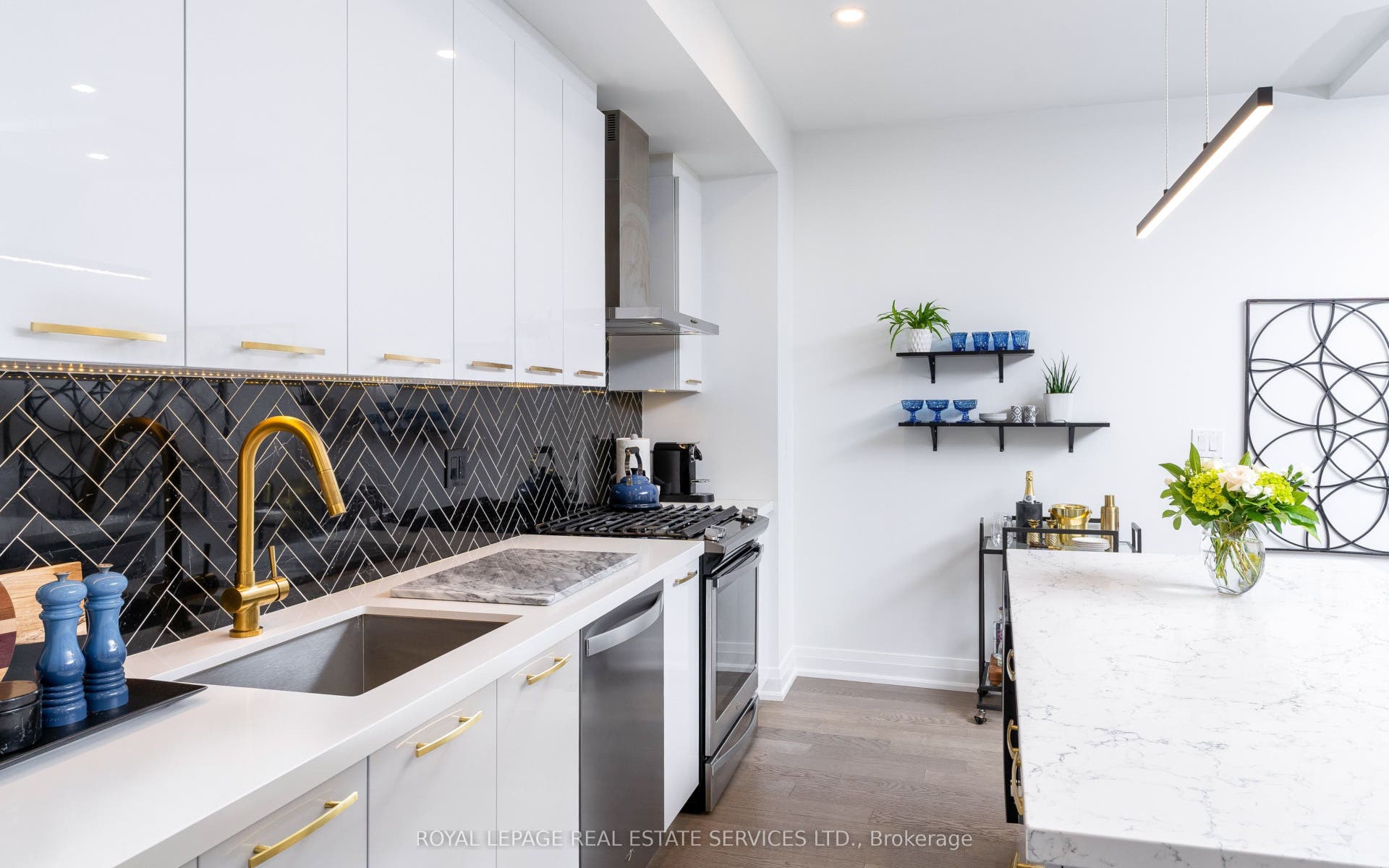169 Jones Avenue, #2, Toronto E01, Toronto E, Toronto ON M4M 3A2