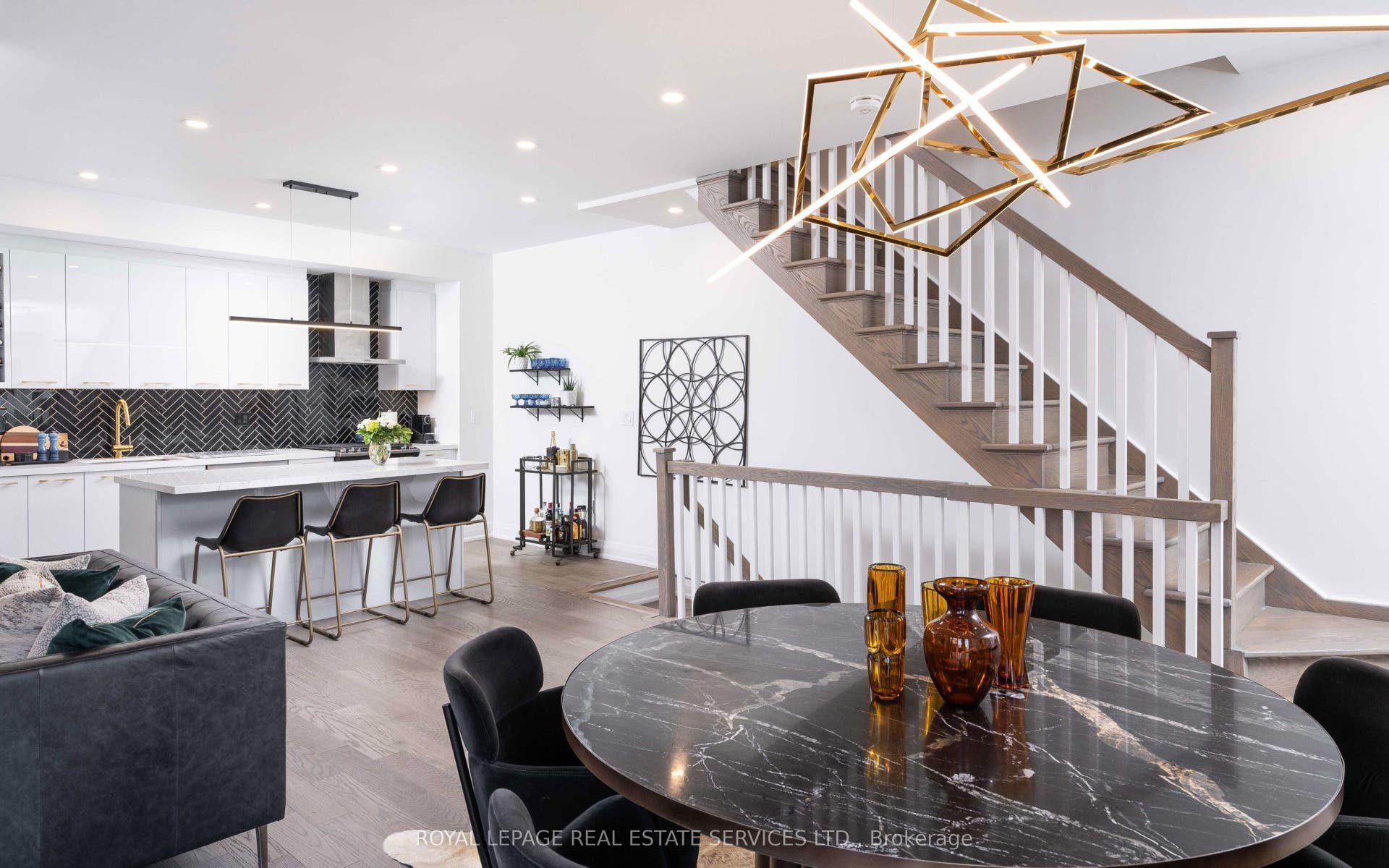 169 Jones Avenue, #2, Toronto E01, Toronto E, Toronto ON M4M 3A2