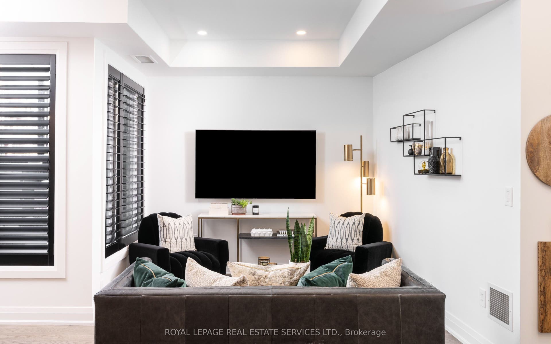 169 Jones Avenue, #2, Toronto E01, Toronto E, Toronto ON M4M 3A2