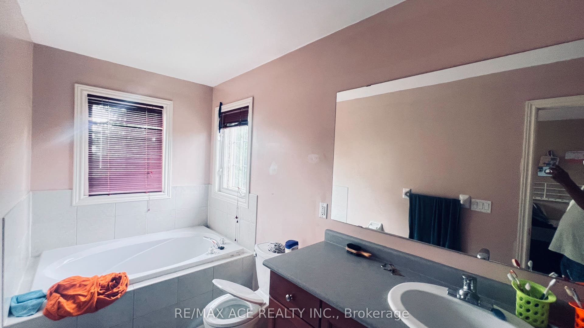 74 Mourning Dove Crescent, Toronto E11, Toronto E, Toronto ON M1B 6A8