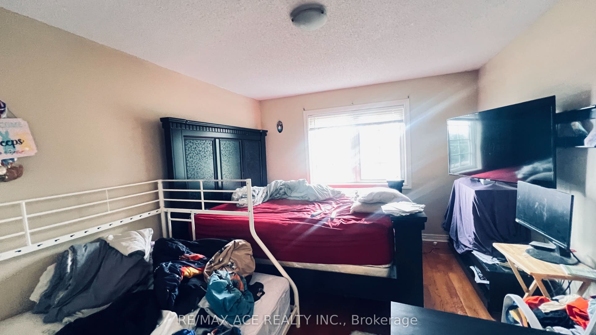 74 Mourning Dove Crescent, Toronto E11, Toronto E, Toronto ON M1B 6A8