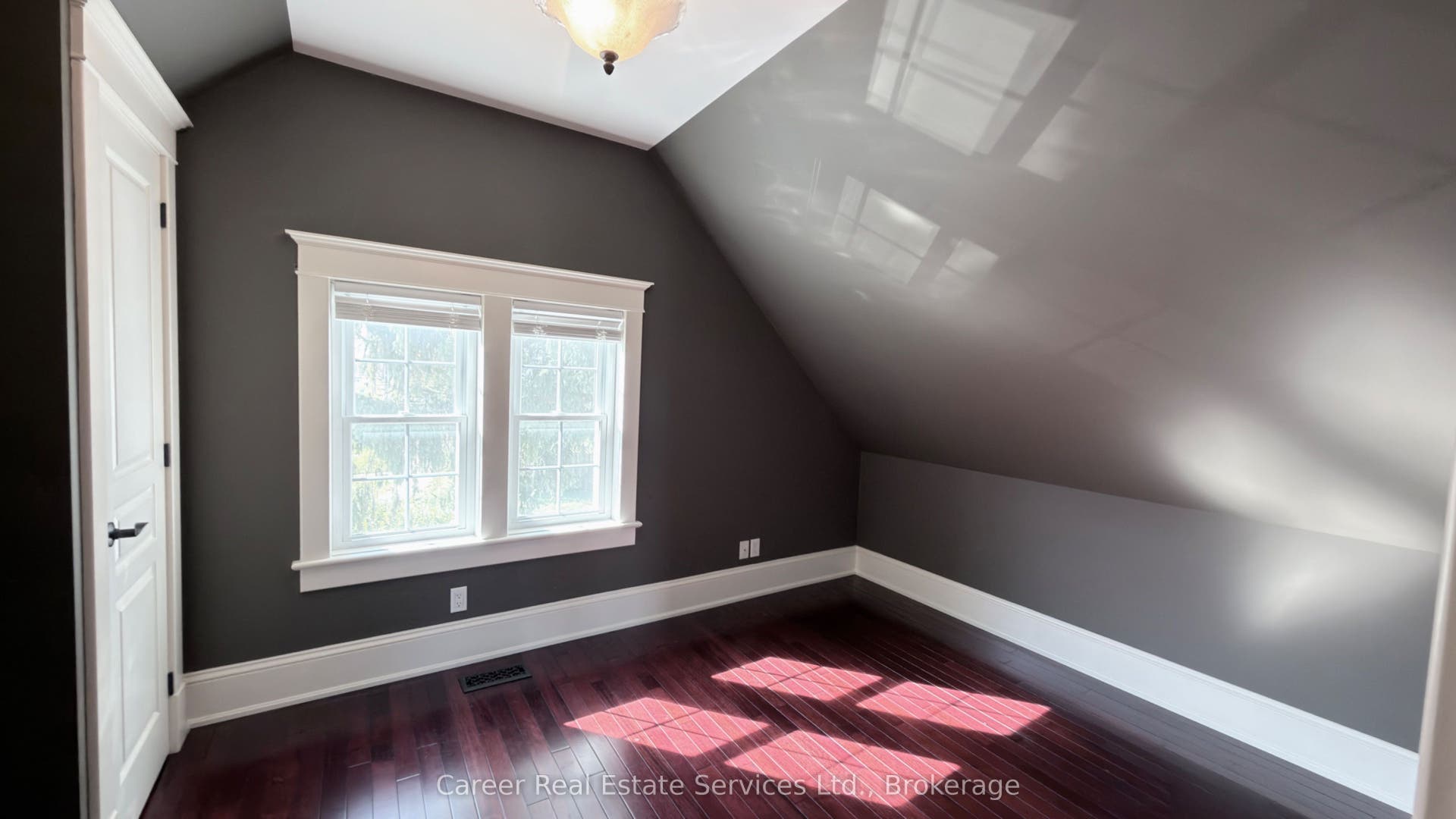 995 Cedar Street, Oshawa, Durham ON L1J 3R5