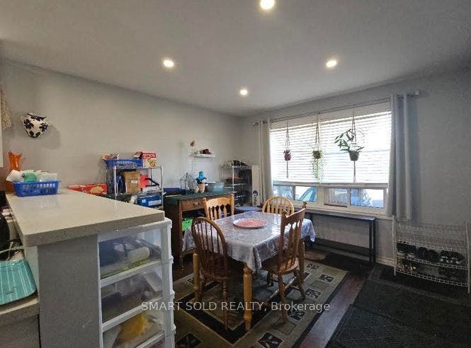 711 Dunlop Street W, #Main Level, Whitby, Whitby, Durham ON L1N 1V4