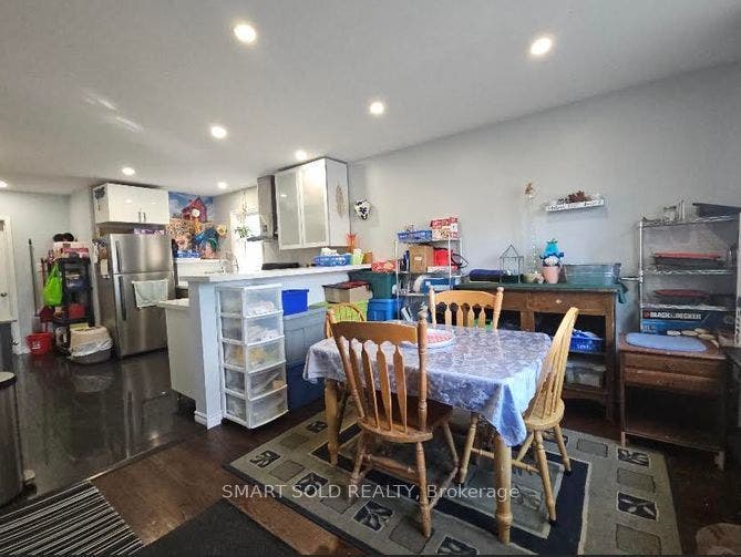 711 Dunlop Street W, #Main Level, Whitby, Whitby, Durham ON L1N 1V4