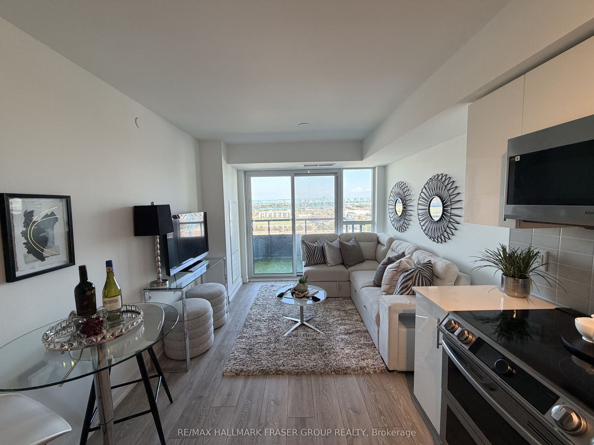 1455 Celebration Drive, #1601, Pickering, Durham ON L1W 0C3