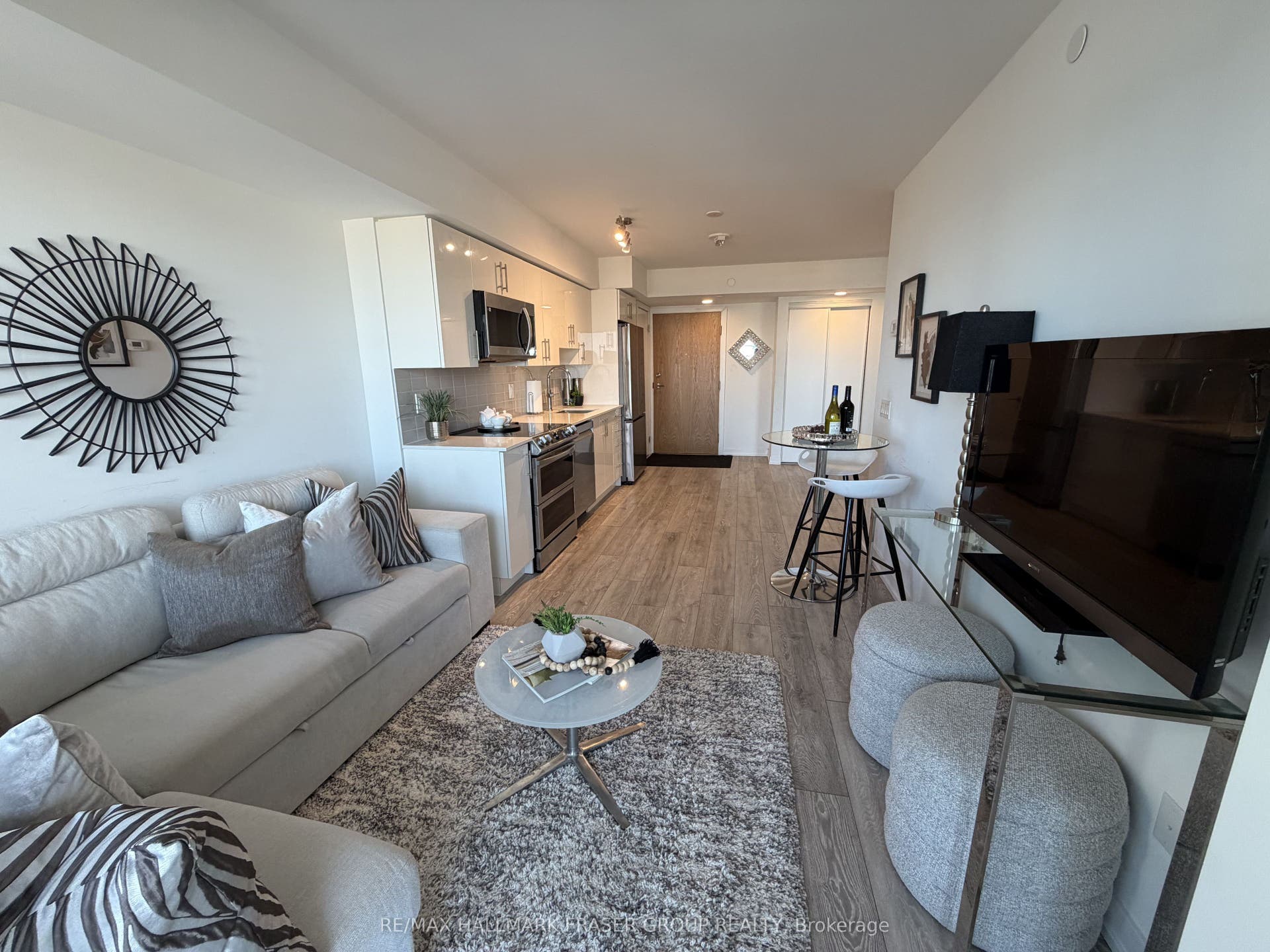 1455 Celebration Drive, #1601, Pickering, Durham ON L1W 0C3