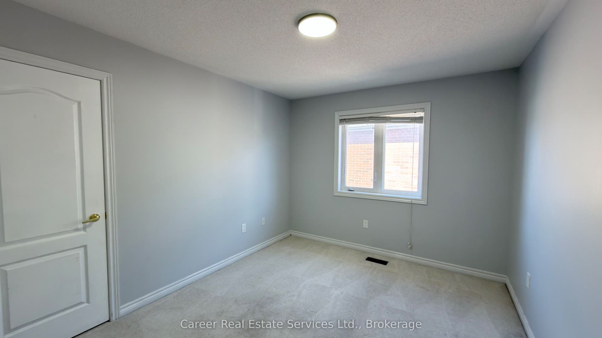 10 Campview Street, Whitby, Durham ON L1R 0K5