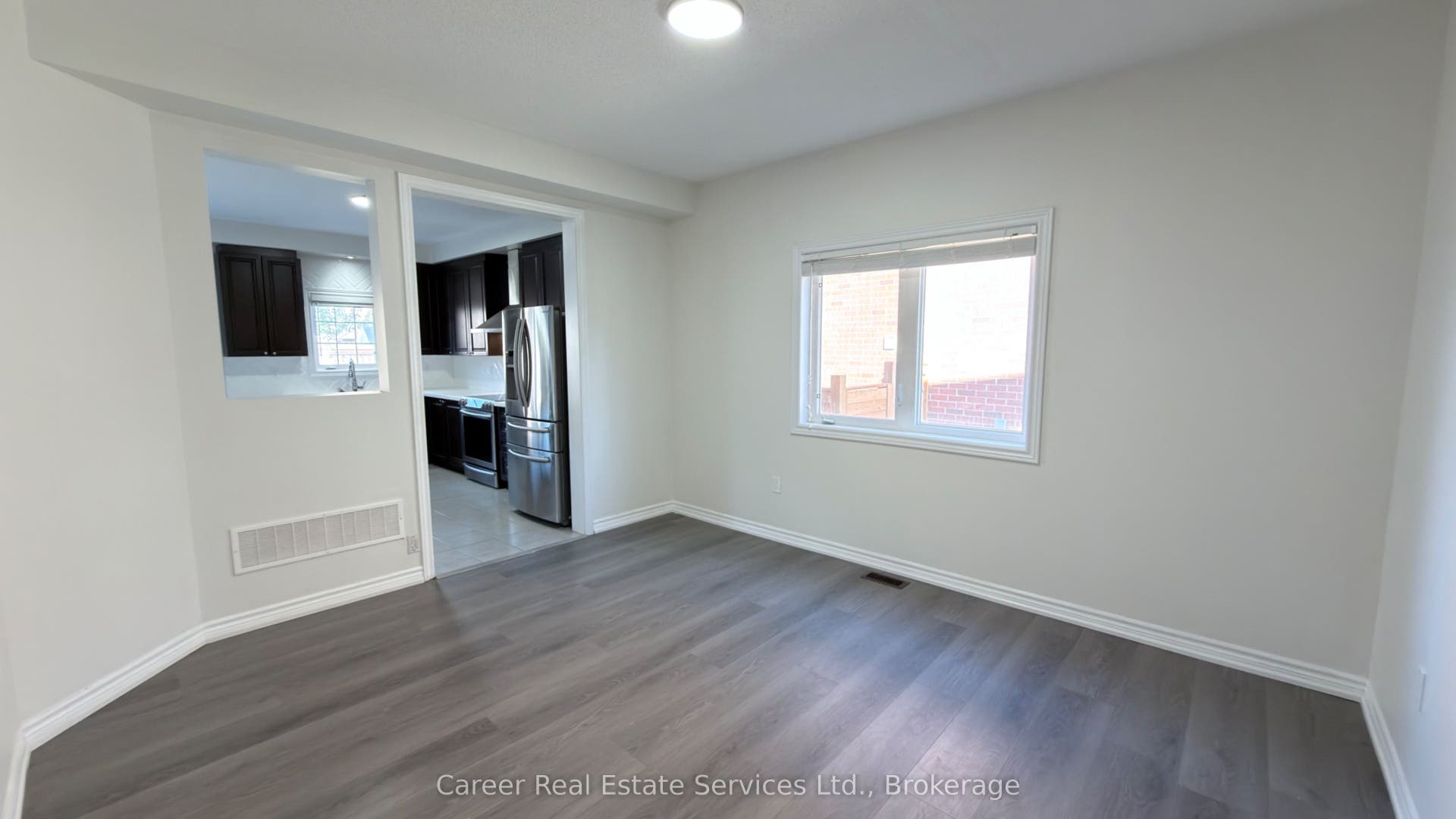 10 Campview Street, Whitby, Durham ON L1R 0K5