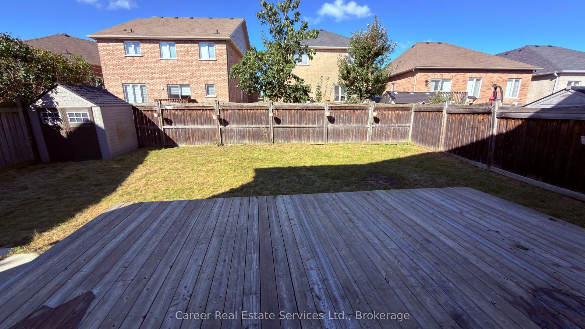 10 Campview Street, Whitby, Durham ON L1R 0K5