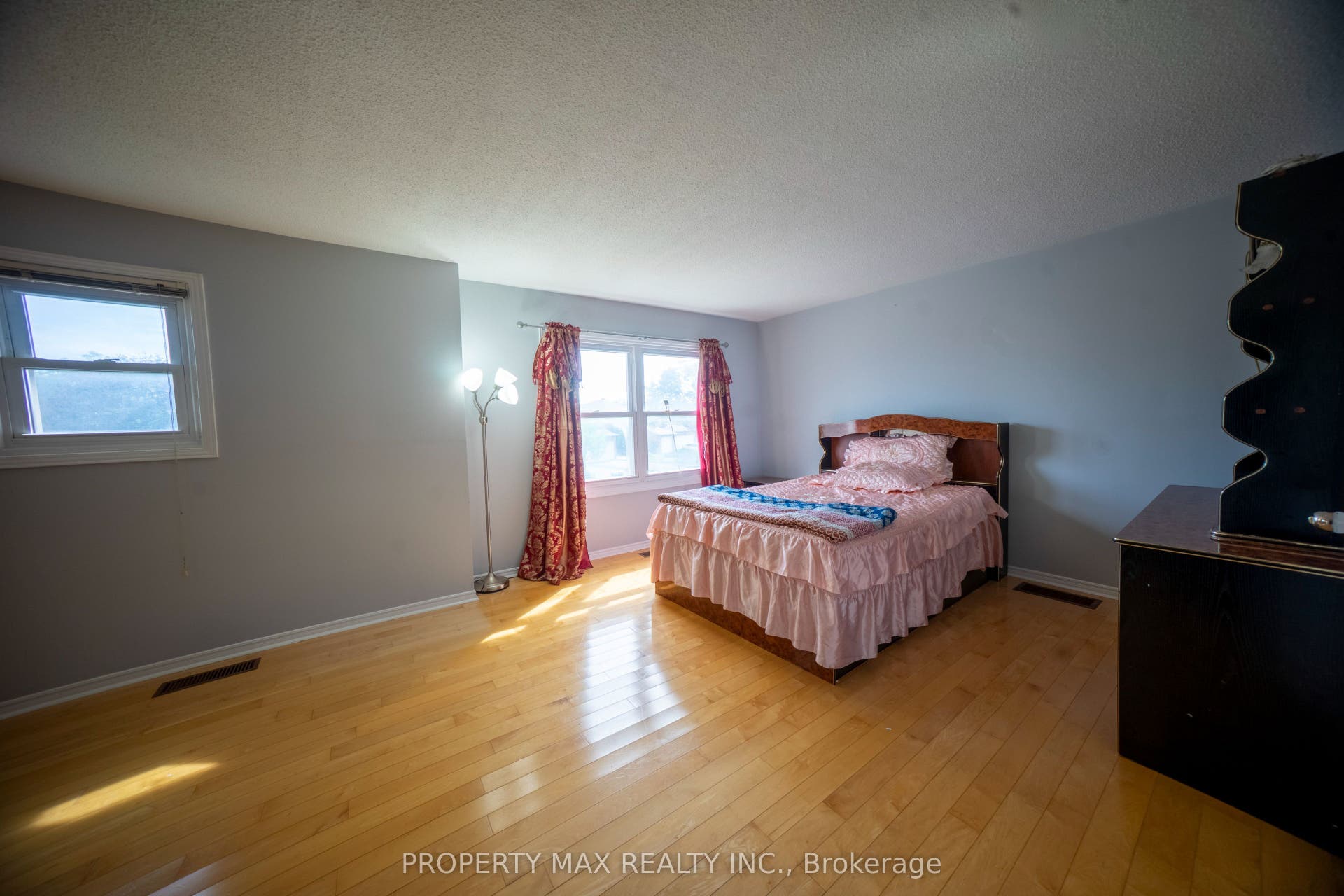 144 Bellrock Drive, Toronto E07, Toronto E, Toronto ON M1V 3G6