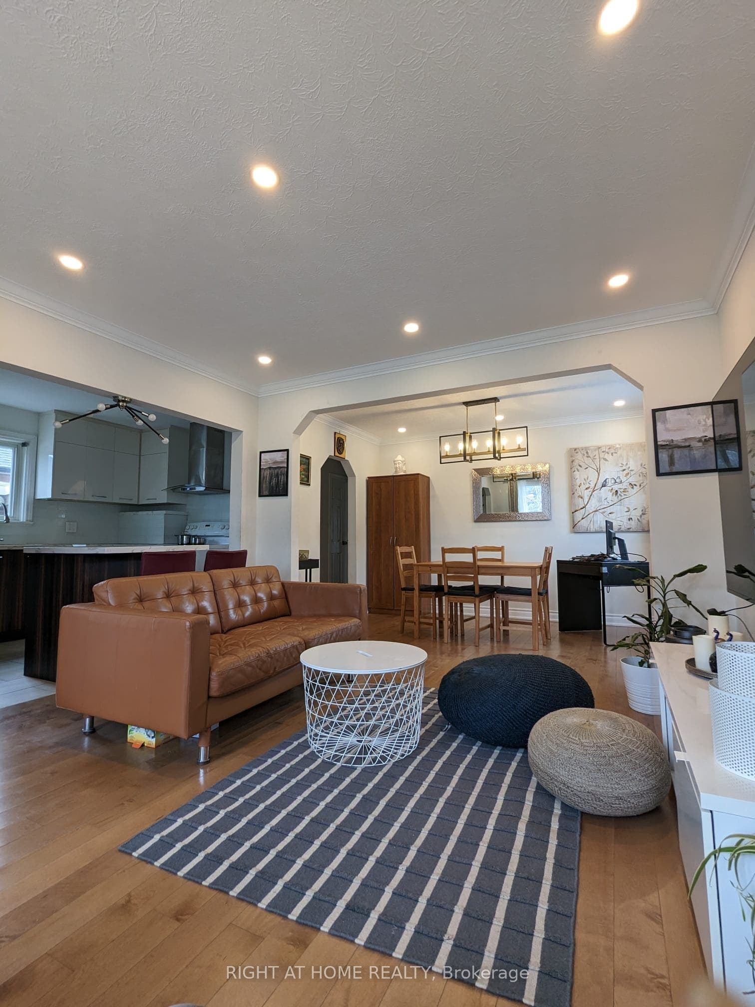 85 Ranstone Gardens, Toronto E, Toronto ON M1K 2T9