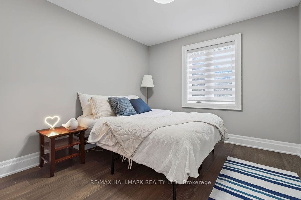 281 Warden Avenue, Toronto E, Toronto ON M1N 2Z9 281 Warden Avenue, Toronto E, Toronto ON M1N 2Z9