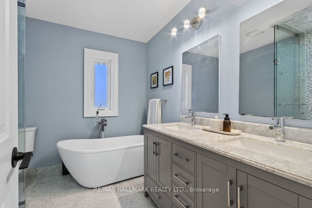 281 Warden Avenue, Toronto E, Toronto ON M1N 2Z9 281 Warden Avenue, Toronto E, Toronto ON M1N 2Z9