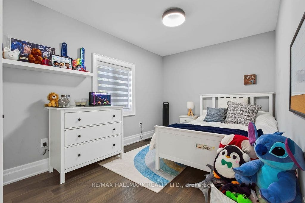 281 Warden Avenue, Toronto E, Toronto ON M1N 2Z9 281 Warden Avenue, Toronto E, Toronto ON M1N 2Z9