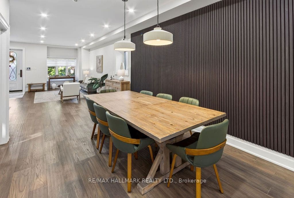 281 Warden Avenue, Toronto E, Toronto ON M1N 2Z9 281 Warden Avenue, Toronto E, Toronto ON M1N 2Z9