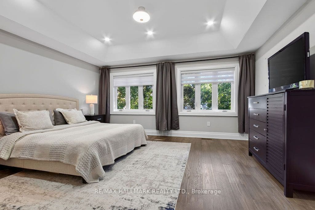 281 Warden Avenue, Toronto E, Toronto ON M1N 2Z9 281 Warden Avenue, Toronto E, Toronto ON M1N 2Z9
