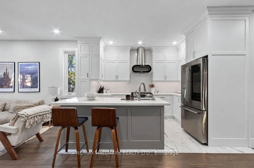 281 Warden Avenue, Toronto E, Toronto ON M1N 2Z9 281 Warden Avenue, Toronto E, Toronto ON M1N 2Z9
