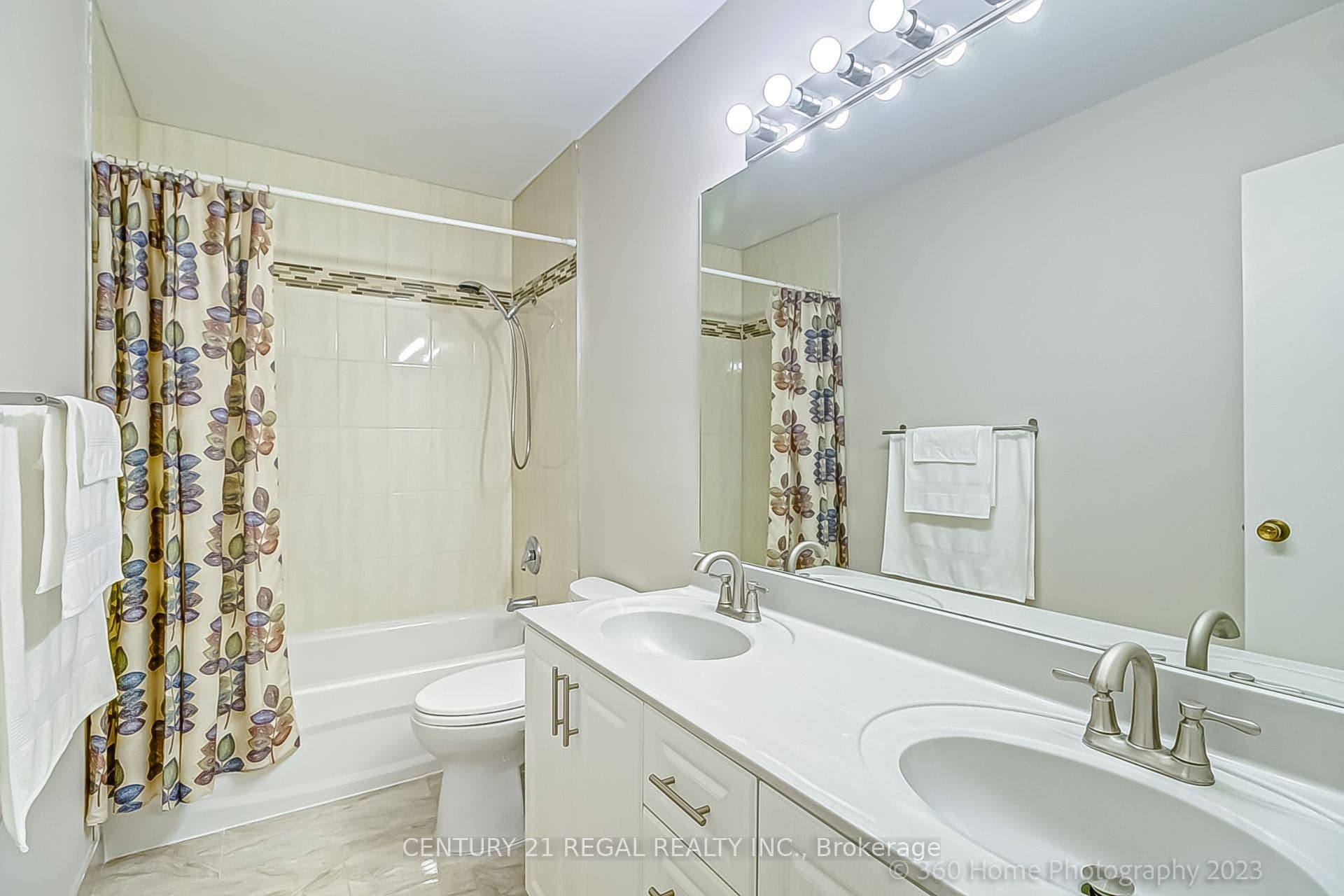 126 Dusay Place, #107, Toronto E, Toronto ON M1W 2N2