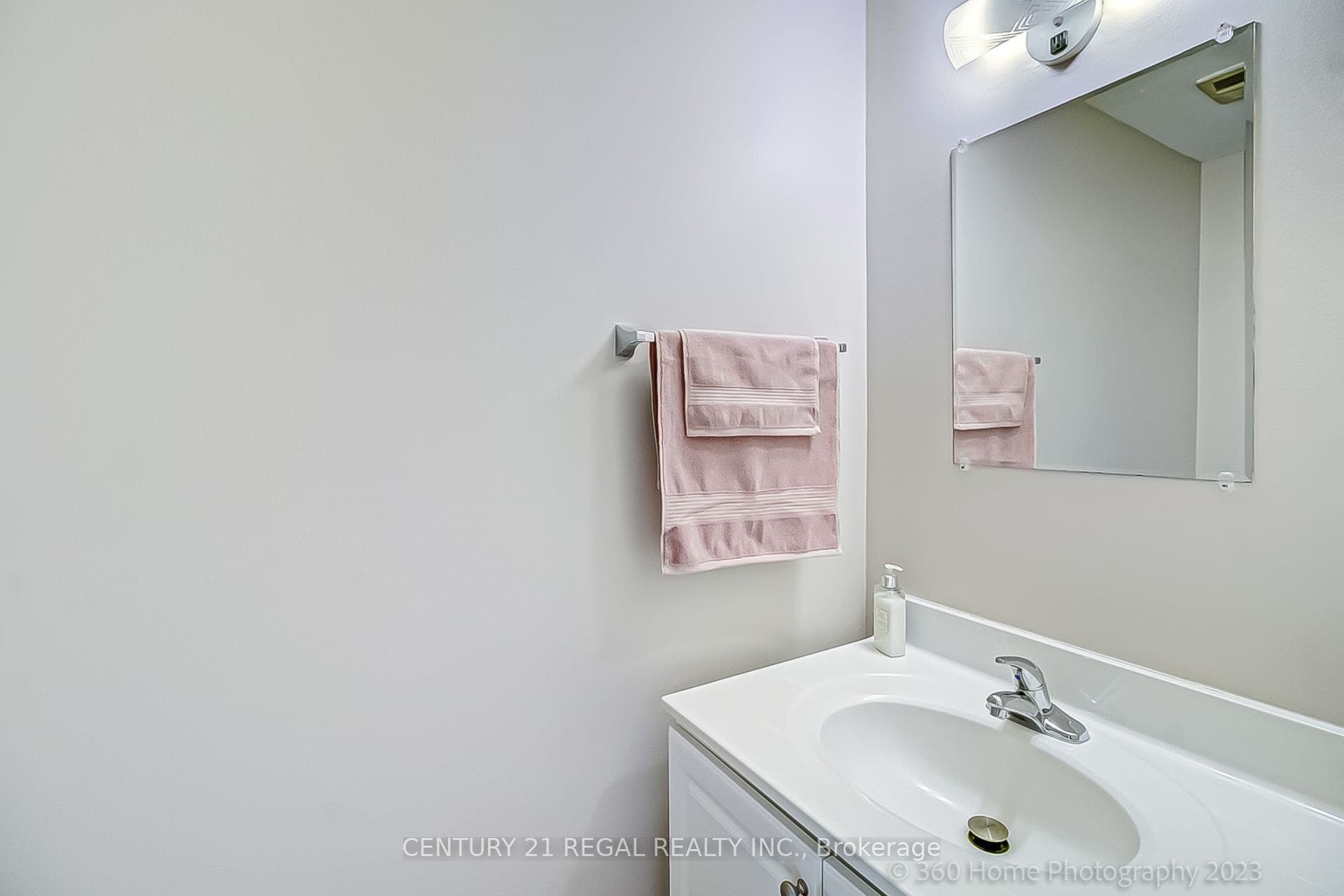 126 Dusay Place, #107, Toronto E, Toronto ON M1W 2N2