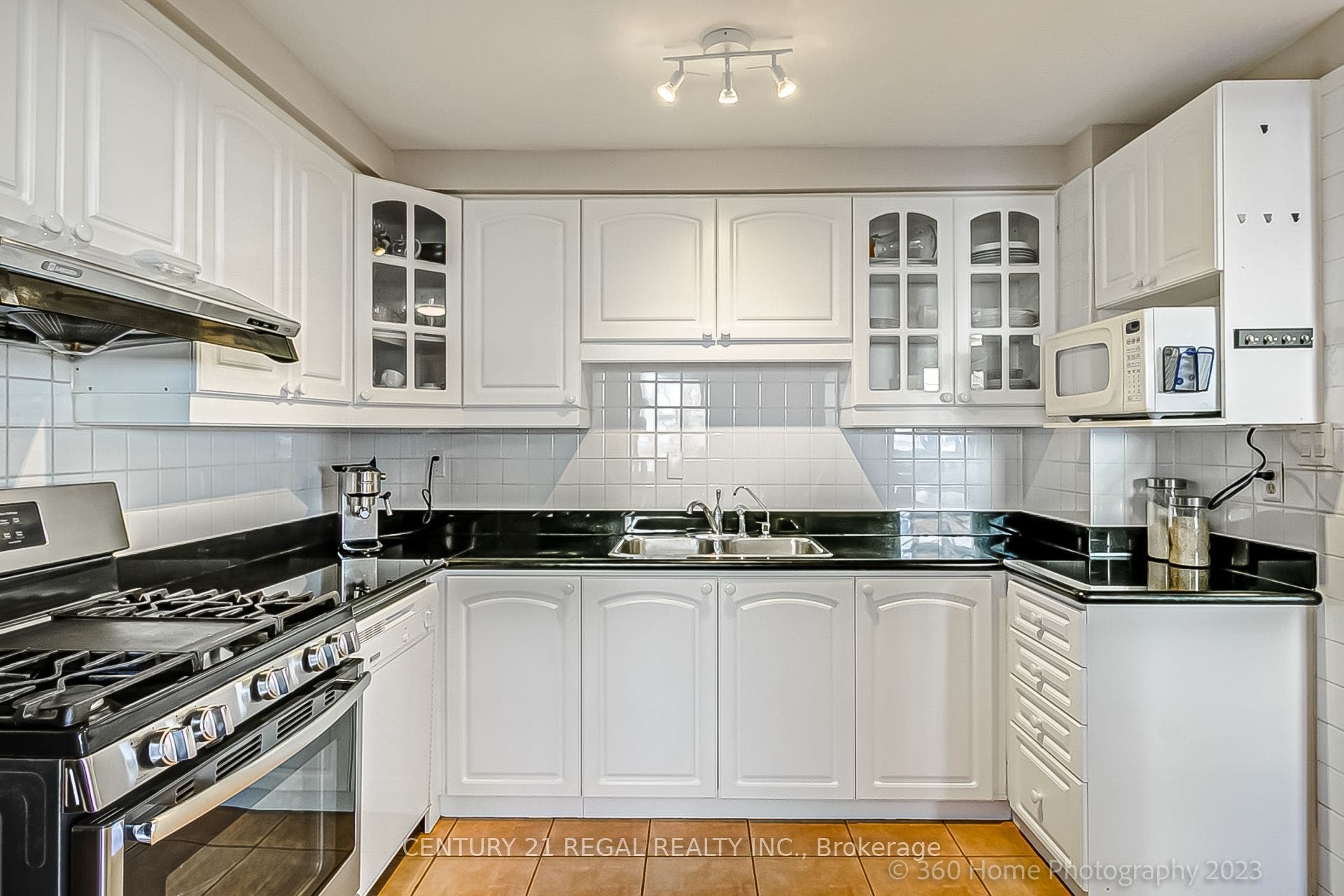 126 Dusay Place, #107, Toronto E, Toronto ON M1W 2N2