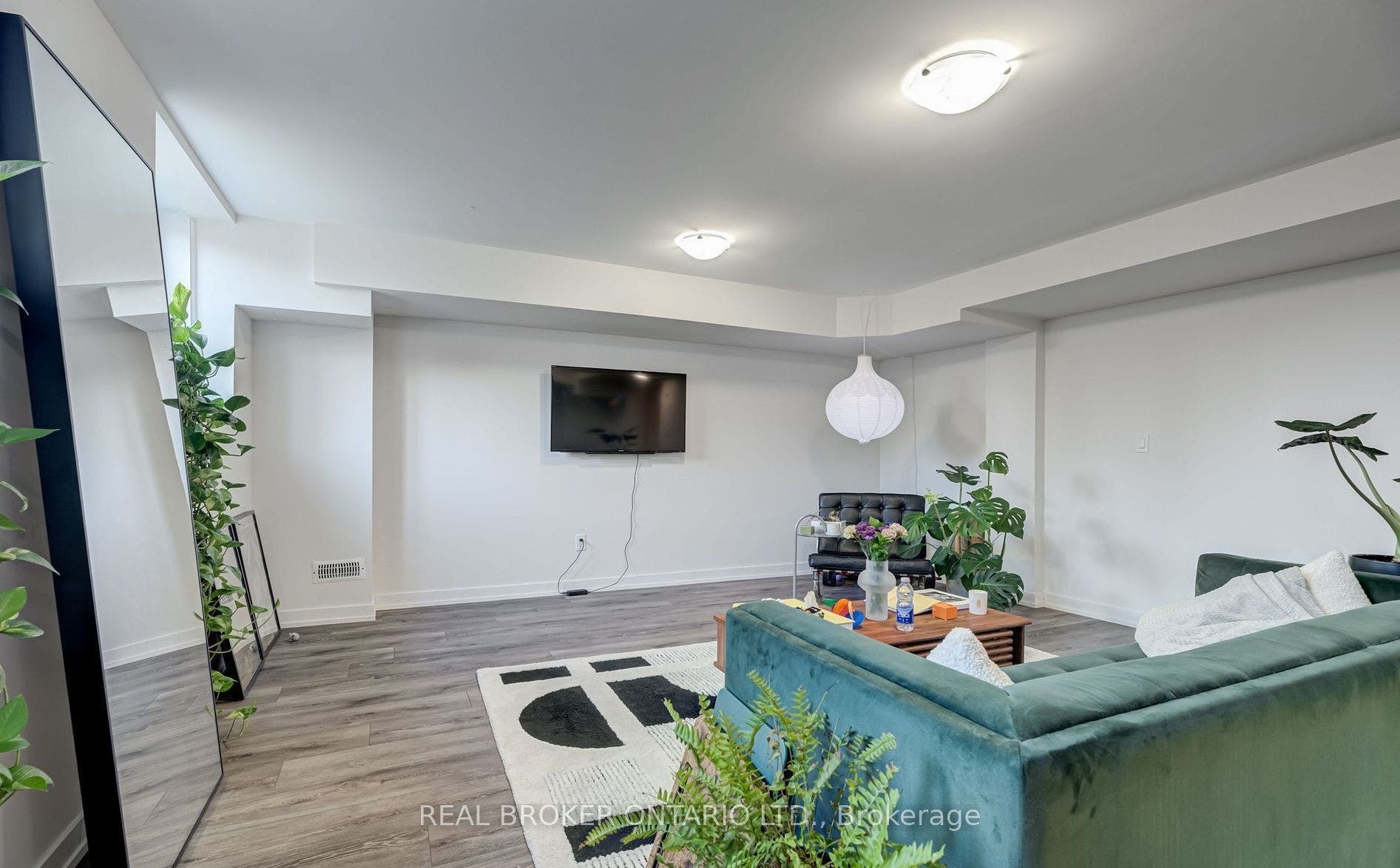 400 Finch Avenue, #20A, Pickering, Durham ON L1V 0G7