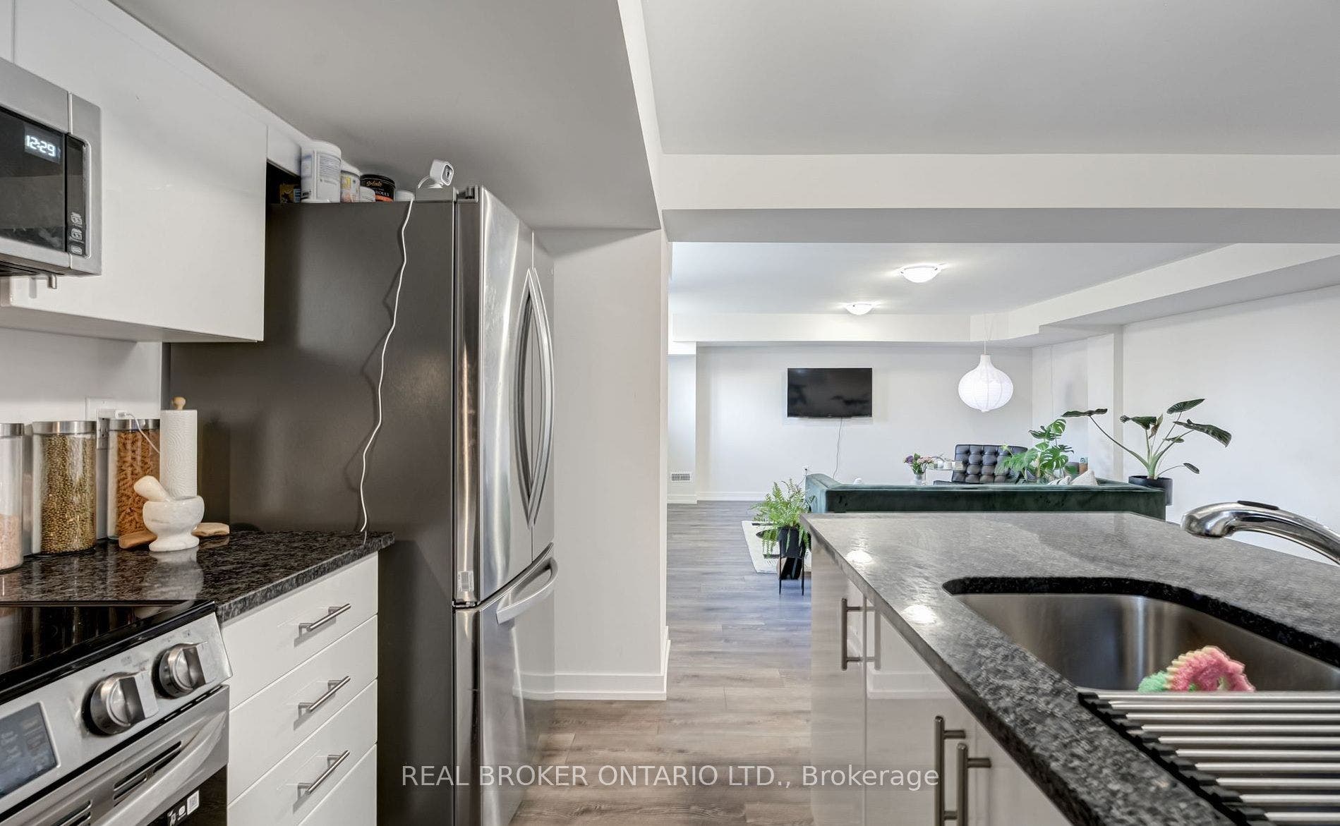 400 Finch Avenue, #20A, Pickering, Durham ON L1V 0G7