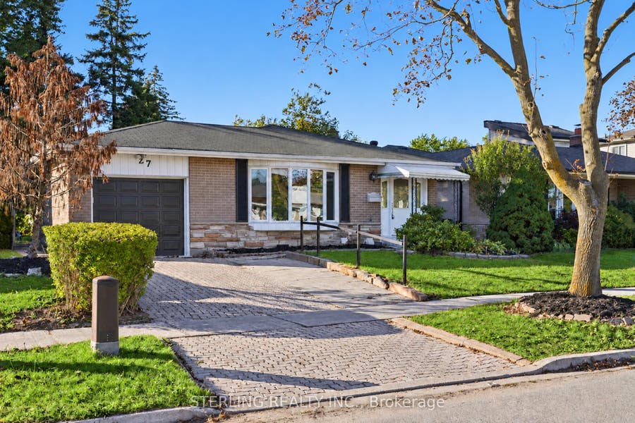 Property photo for 27 Oakmeadow Boulevard, Toronto E, Toronto ON