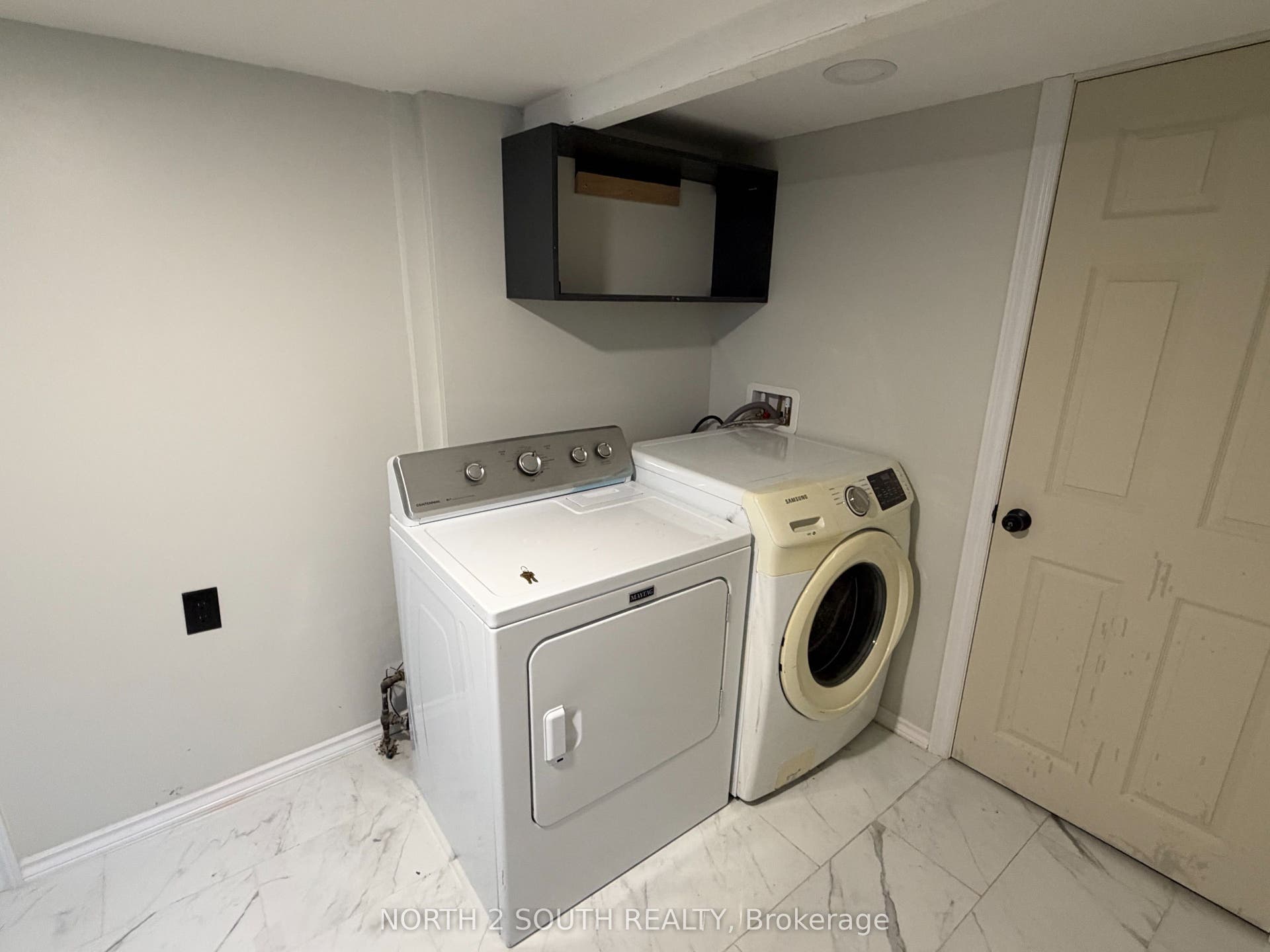 998 Warden Avenue, #Lower, Toronto E, Toronto ON M1R 2P1 998 Warden Avenue, #Lower, Toronto E, Toronto ON M1R 2P1