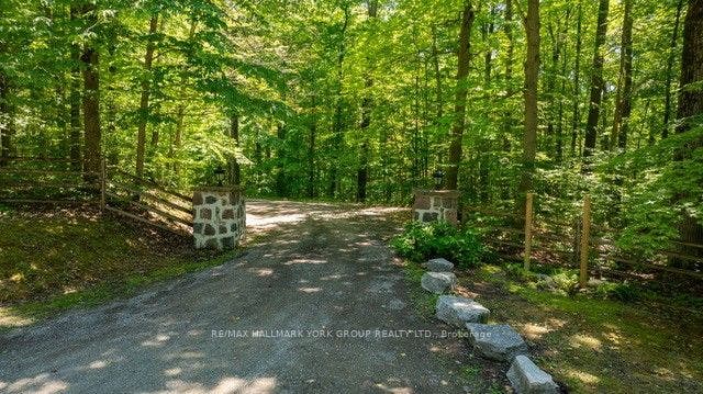 4235 17th Side Road, King, York ON L7B 1K4 4235 17th Side Road, King, York ON L7B 1K4