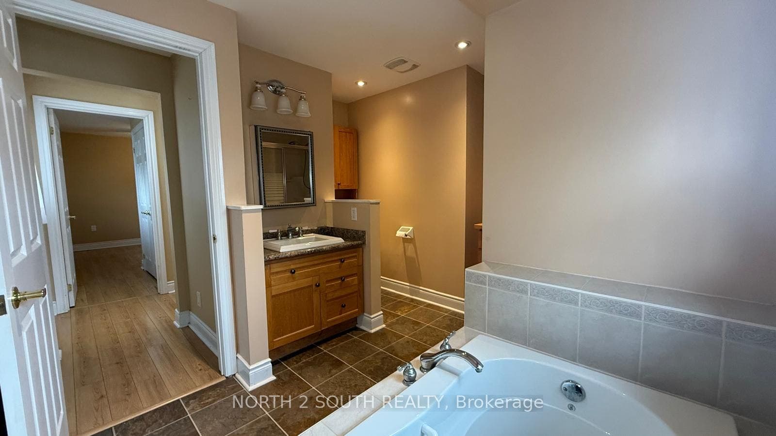 1125 Shore Acres Drive, Innisfil, Simcoe ON L0L 1R0 1125 Shore Acres Drive, Innisfil, Simcoe ON L0L 1R0