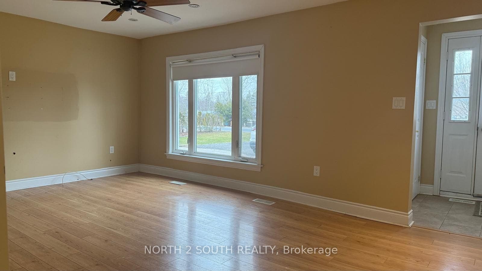 1125 Shore Acres Drive, Innisfil, Simcoe ON L0L 1R0 1125 Shore Acres Drive, Innisfil, Simcoe ON L0L 1R0