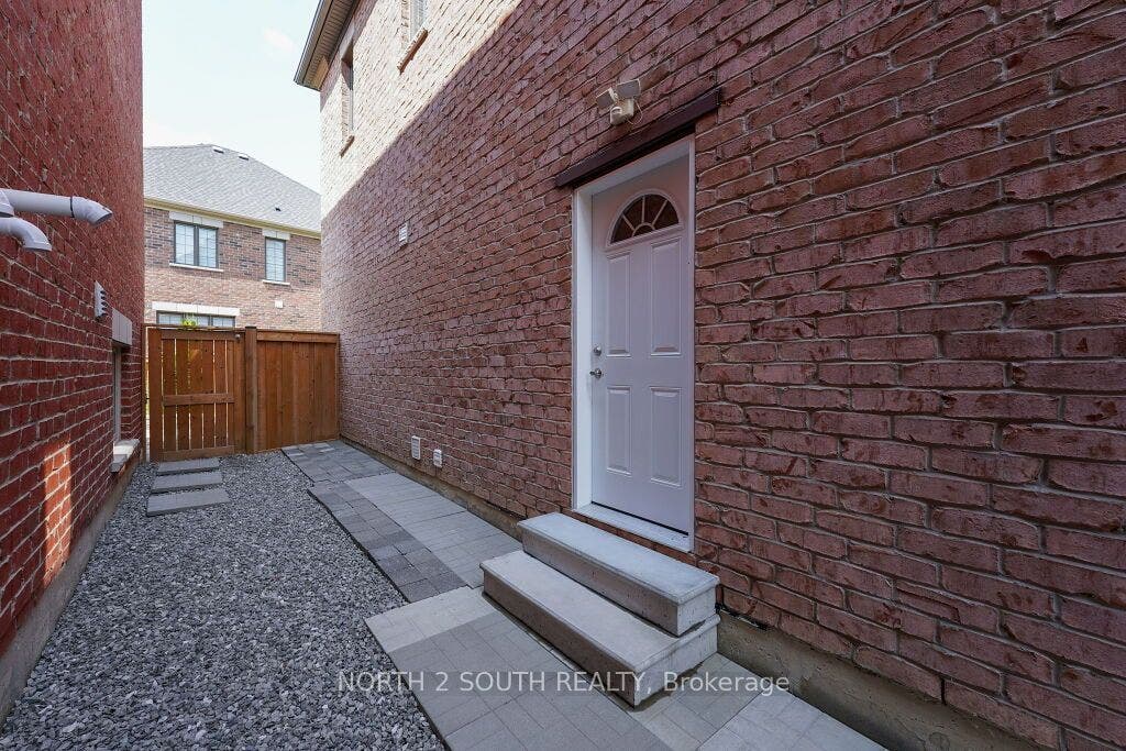 157 Faust Ridge, #Bsmt, Vaughan, York ON L4H 4S9