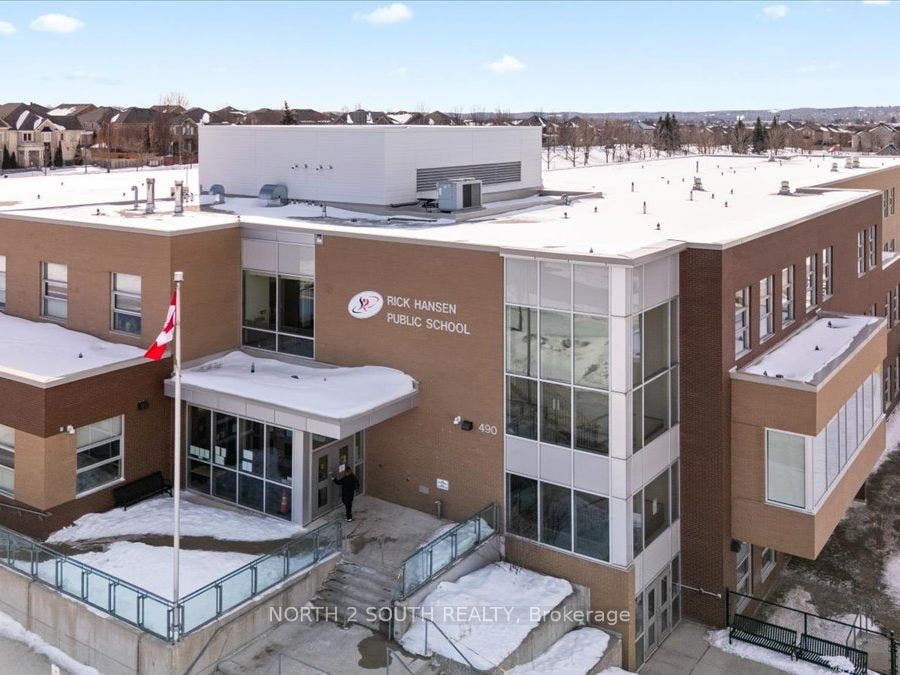 15 Gower Drive, Aurora, Aurora, York ON L4G 0V9 15 Gower Drive, Aurora, Aurora, York ON L4G 0V9