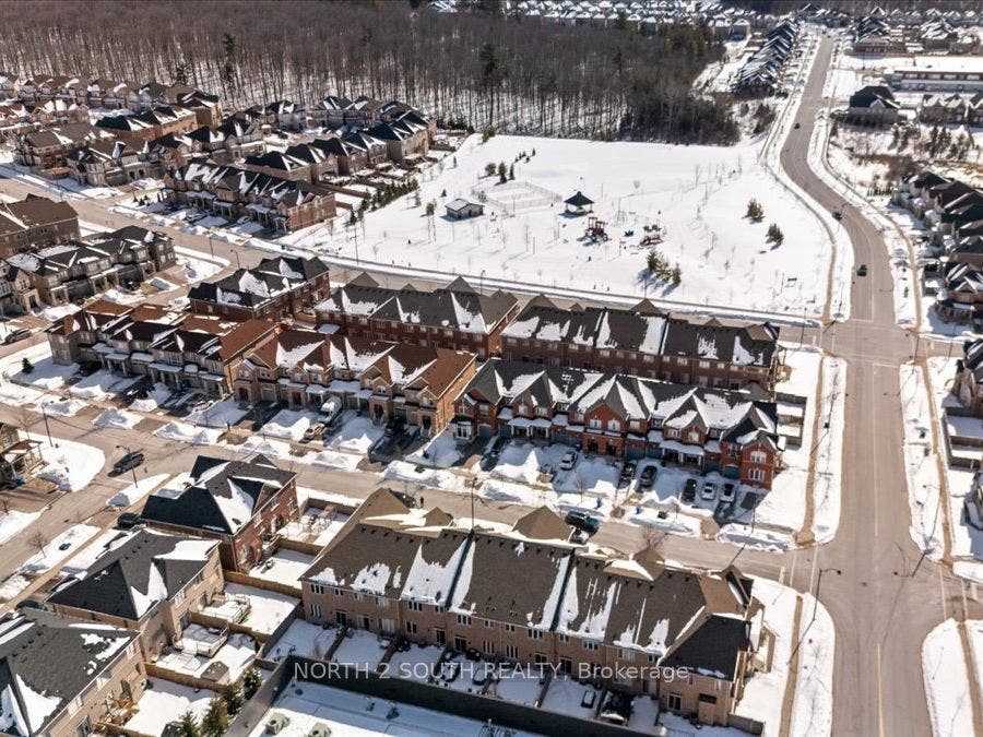 15 Gower Drive, Aurora, Aurora, York ON L4G 0V9 15 Gower Drive, Aurora, Aurora, York ON L4G 0V9