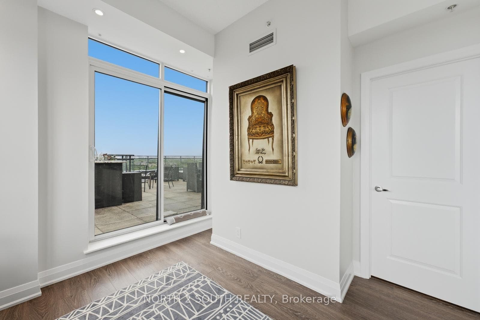 12 Woodstream Boulevard, #1015, Vaughan, York ON L4L 8C4 12 Woodstream Boulevard, #1015, Vaughan, York ON L4L 8C4