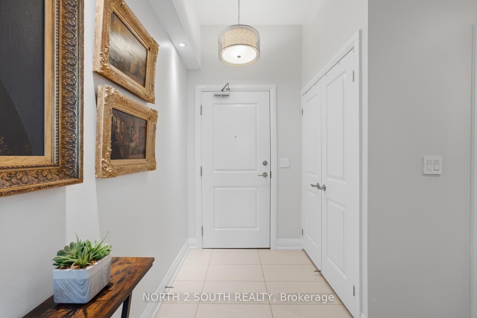12 Woodstream Boulevard, #1015, Vaughan, York ON L4L 8C4 12 Woodstream Boulevard, #1015, Vaughan, York ON L4L 8C4