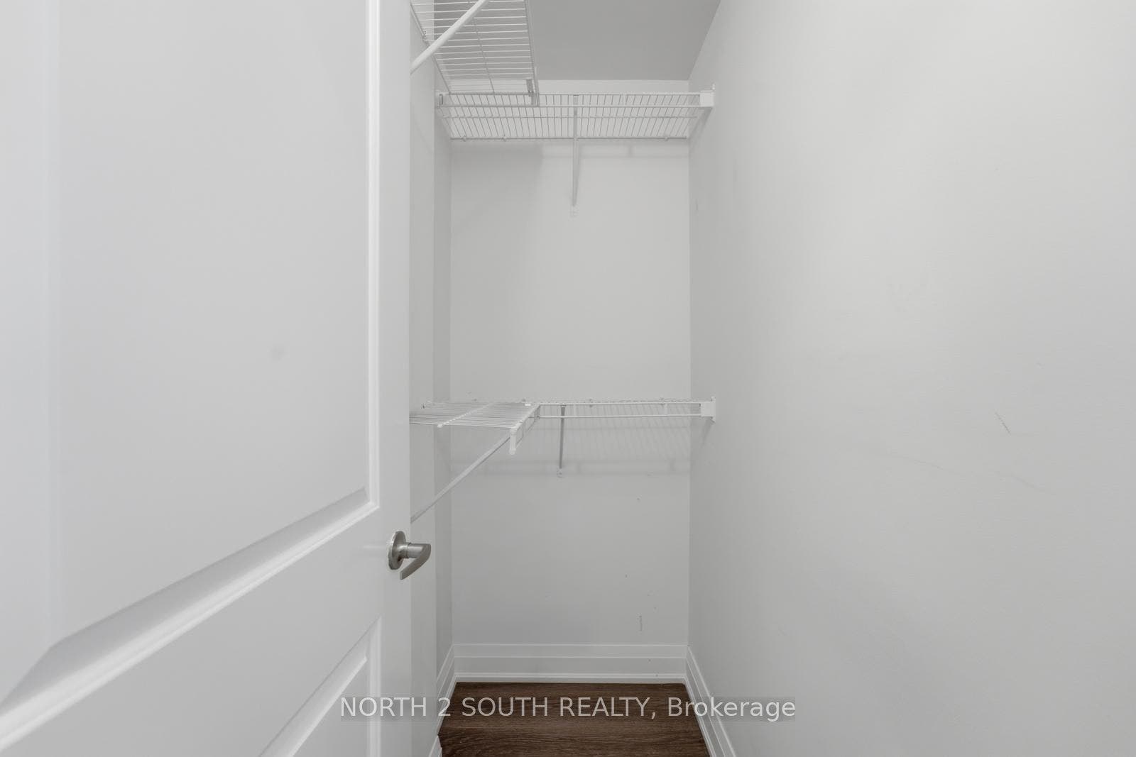 12 Woodstream Boulevard, #1015, Vaughan, York ON L4L 8C4 12 Woodstream Boulevard, #1015, Vaughan, York ON L4L 8C4